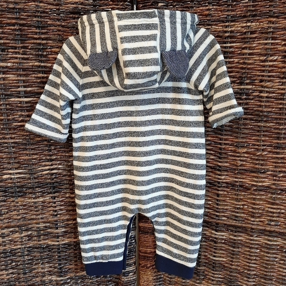 NWT Peek XS (0-3mo) Baby Stripe Hoodie One Piece Gender Neutral Heather Grey